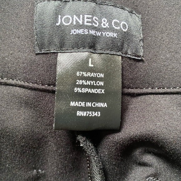 Jones’s and Co. black stretch pull on trousers, worn once - Picture 2 of 3